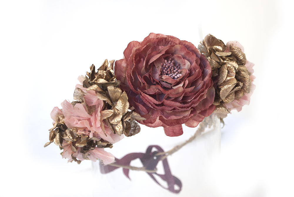 Corona de flores cantuc rosa tocado invitada novia